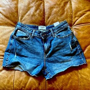 Levi’s denizen jean shorts